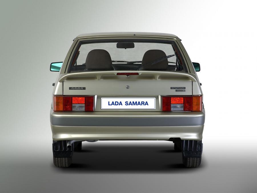  Lada Samara 2001 года  (фото 2 из 11)